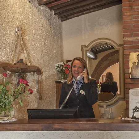 Отель Colle Etrusco Salivolpi