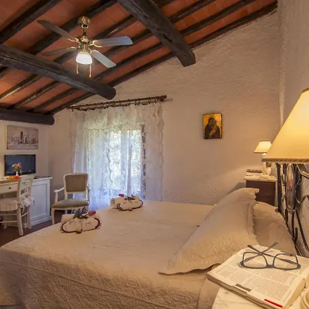 Отель Colle Etrusco Salivolpi Кастелина ин Шианти